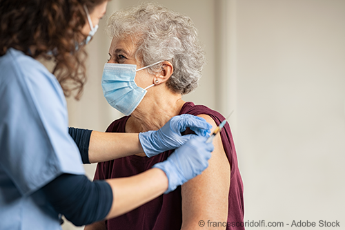 Vaccination d'une femme